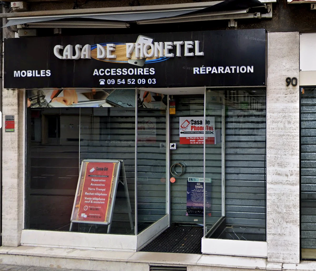 Accueil 13 Devanture de l'atelier Casa de PhoneTel à Rouen